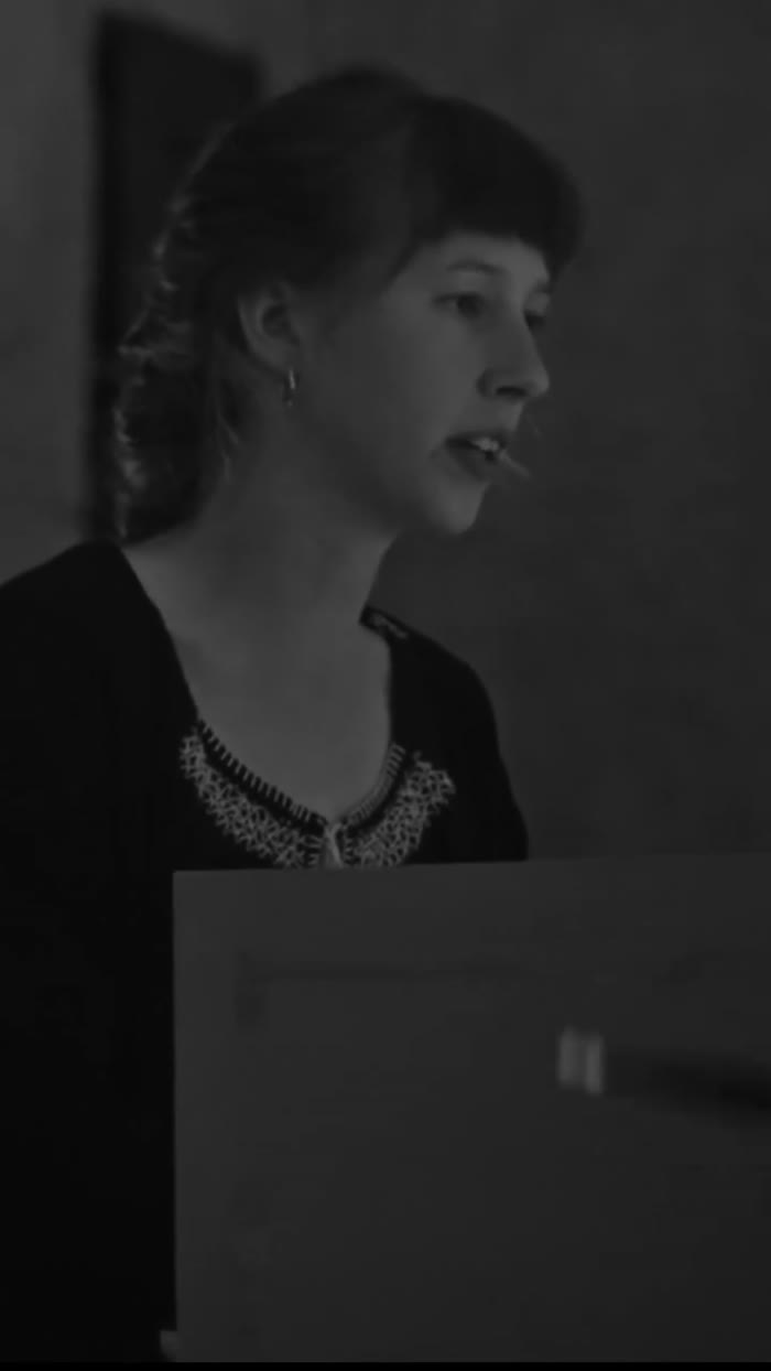 Extrait du bis de notre programme Doux Rossignols lors de notre cher @festivalinventio au prieuré Saint-Ayoul de Provins 🐦

-----------------

Madeleine Prunel au chant - @madeleineprunel
Nicolas Arzi